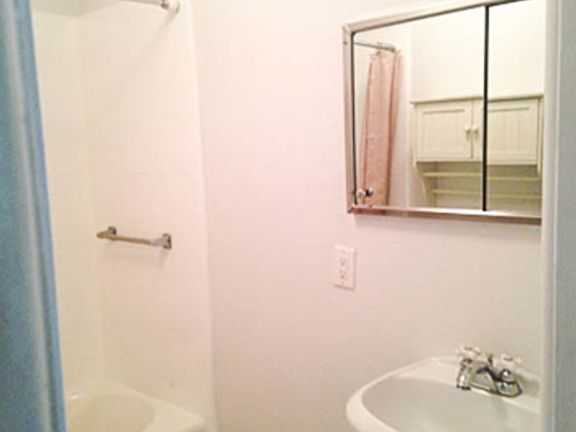 5th image of 3006 Claremont Heights Dr