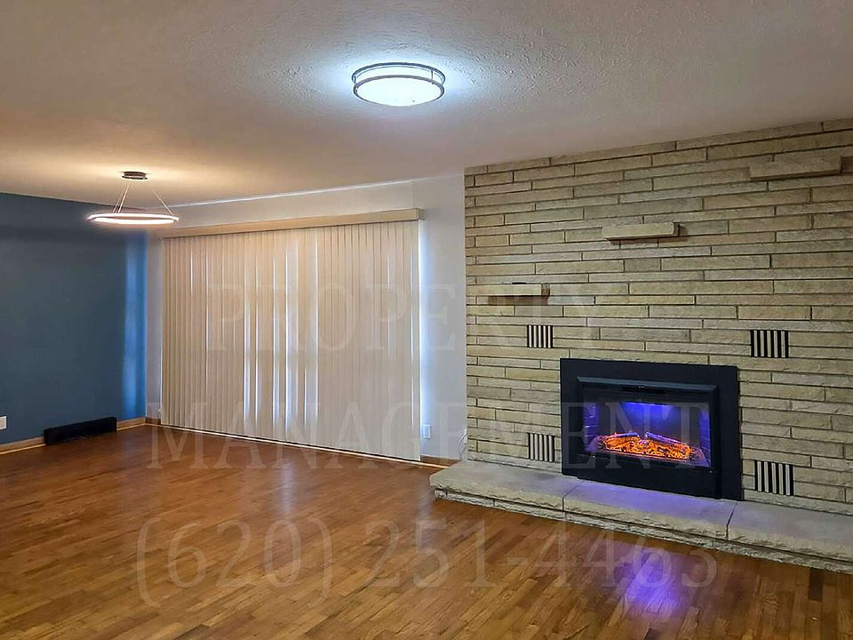 2nd image of 2203 W 4th St