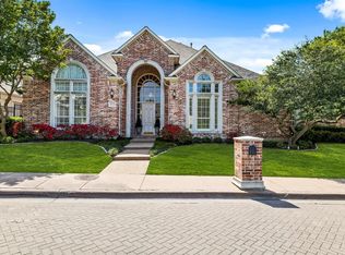 44 Downs Lake Cir, Dallas, TX 75230