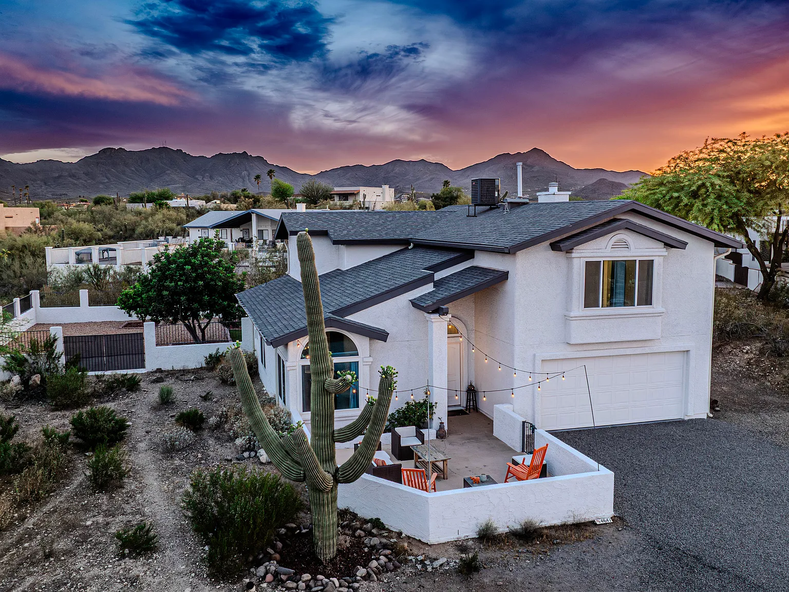 4 bed, 2.5 bath, 2296 sqft, $2,600 — Photo 1