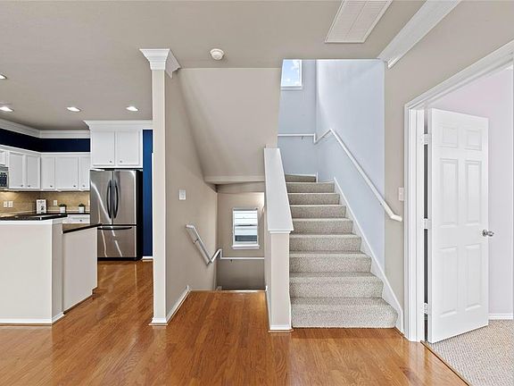 4th image of 1624 W 25th St #F