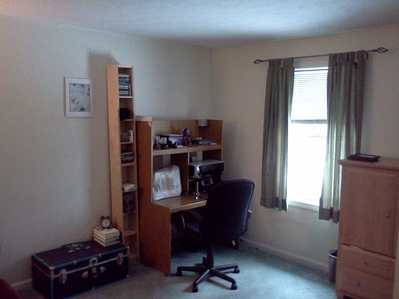 5th image of 28 Wyndmere Dr