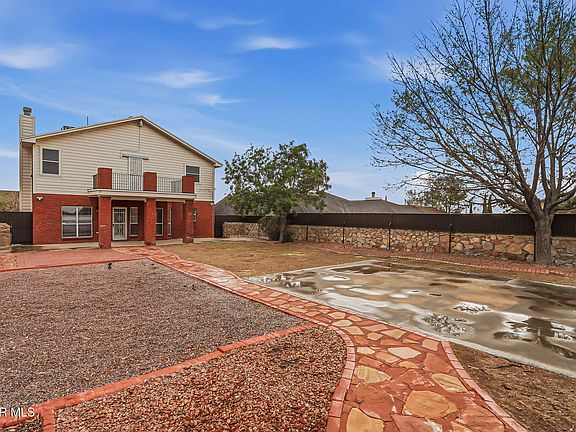 2nd image of 7121 Luz De Espejo Dr