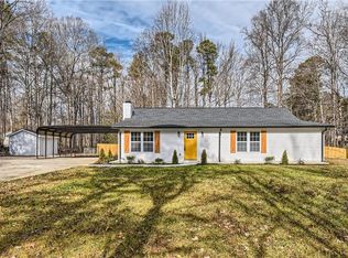 1790 Burfordi Dr SW, Marietta, GA 30008