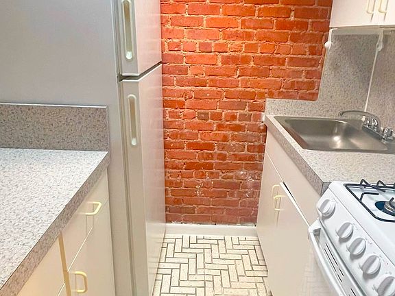 3rd image of 530 E 89th St APT 1D