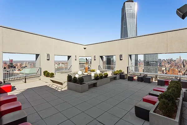 Rented by Douglas Elliman | media 22