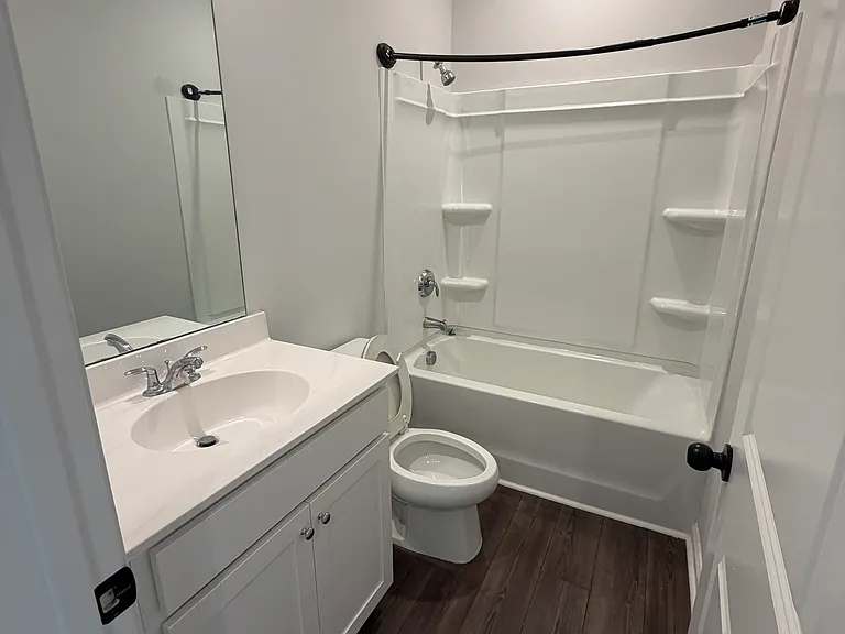 900 Colton Dr — Photo 14