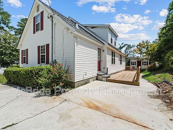 3rd image of 3358 Tanglewood Dr