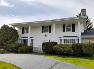 W153N9677 Neptune Dr, Germantown, WI 53022