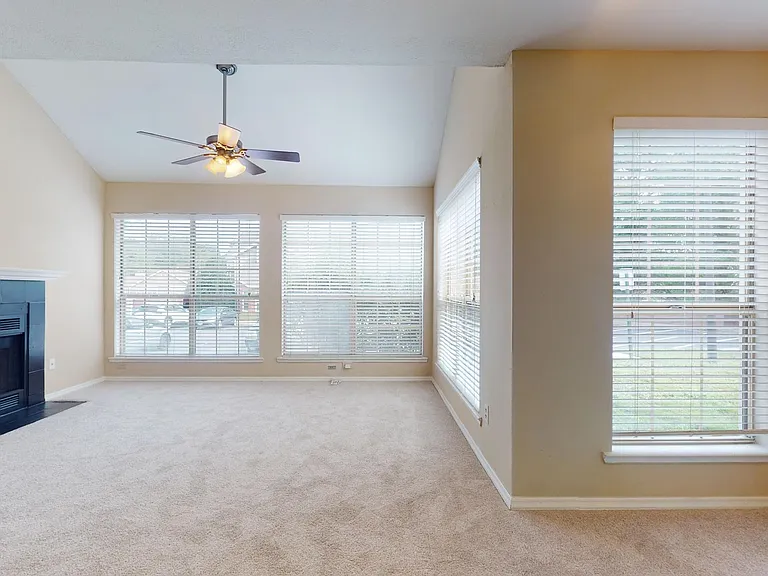 Dominion Lake Ridge — Photo 60