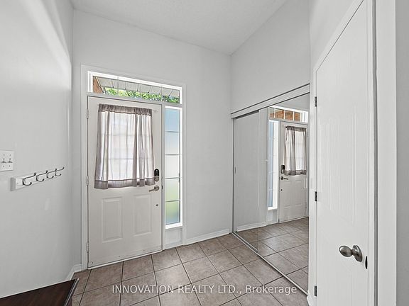 5th image of 37 Chantilly Gate