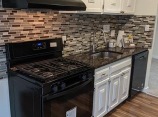 3366 Woodburn Rd APT 32, Annandale, VA 22003