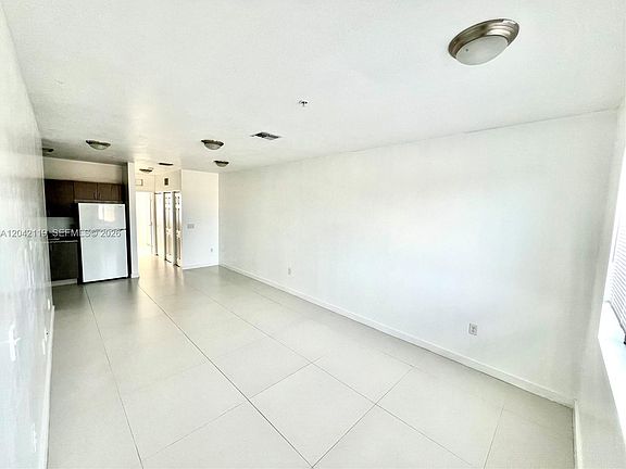 3rd image of 440 E 27th St #204