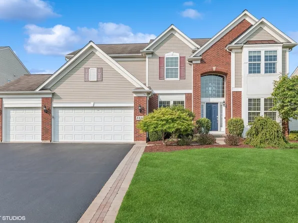 3511 Carlisle Ln, Carpentersville, IL 60110