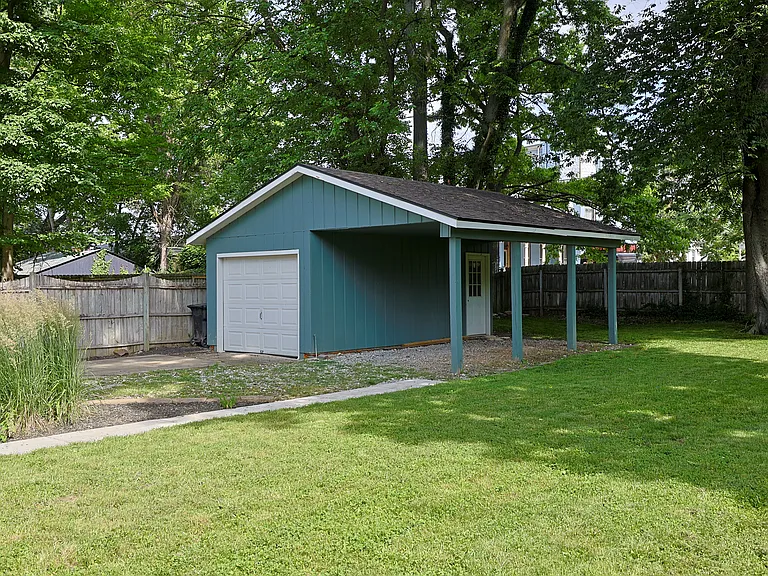 6118 Prentice St — Photo 7