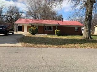 1905 Venda St, Kennett, MO 63857