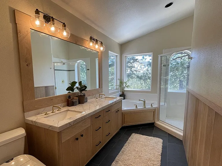 13049 Hillside Dr — Photo 17
