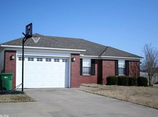 915 April Ln, Beebe, AR 72012