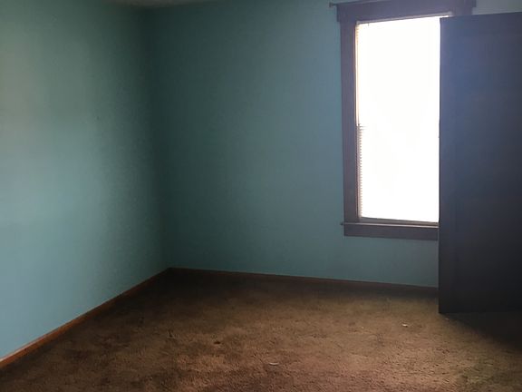 5th image of 377 W 43rd St