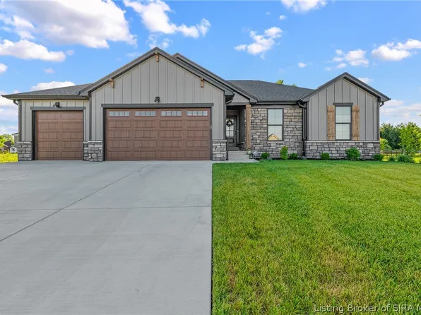 5004 Bolton Drive, Charlestown, IN 47111