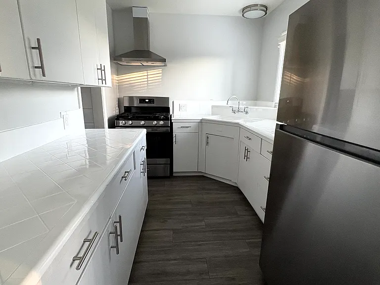 1112 S Atlantic Blvd #J — Photo 25
