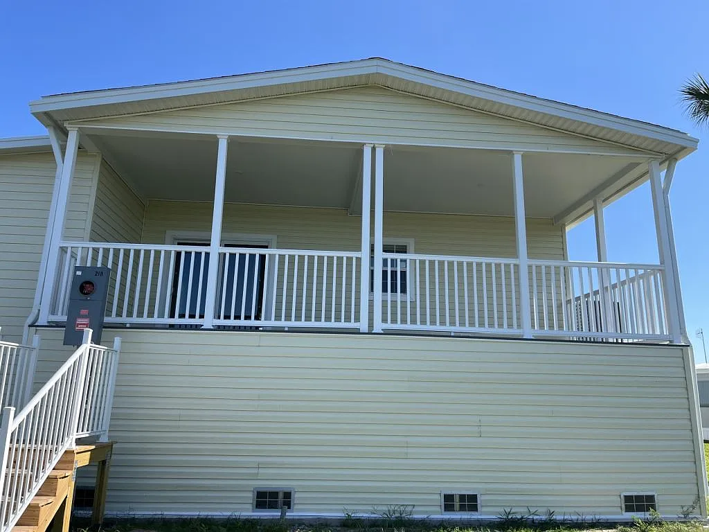 2 bed, 2.0 bath, 1512 sqft, $1,499 — Photo 4