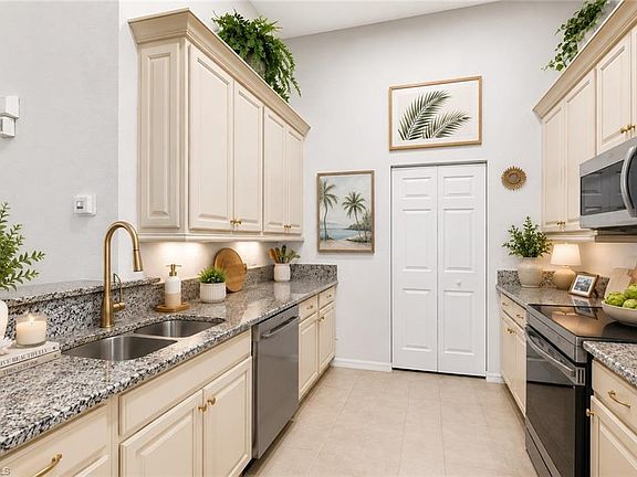 3rd image of 27107 N Matheson AVE #204
