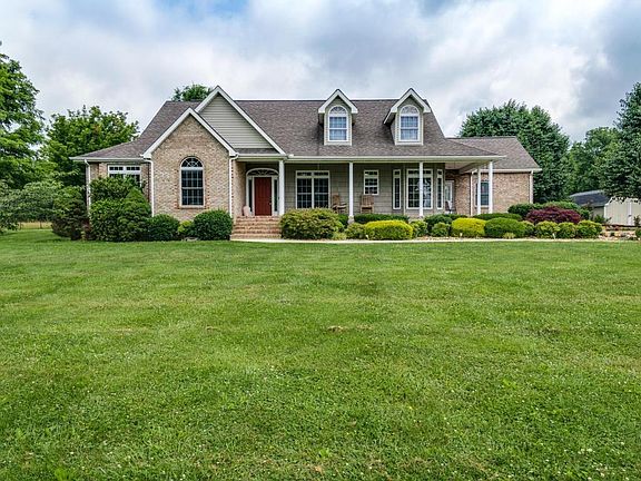 5th image of 1781 Highland Ln