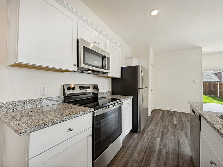 525 Cherry Ln — Photo 8