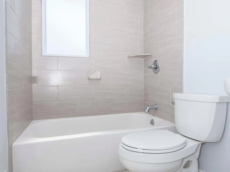 267 Hoover Ave — Photo 6