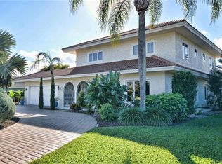 3244 SE Fairway E, Stuart, FL 34997