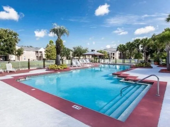 Reef Club Apartments