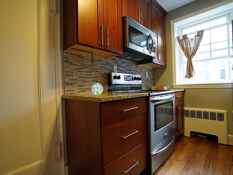 25 Englewood Ave #4 — Photo 8