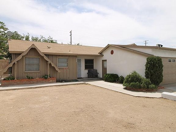 3rd image of 800 Linda Ln