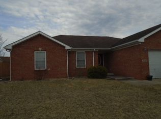 4583 Ashwood Dr, Seymour, IN 47274
