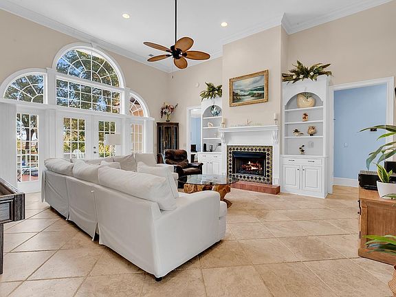 5th image of 1501 Harbor Dr.