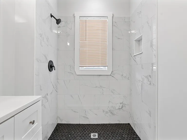 15 Romsey St #1 — Photo 15