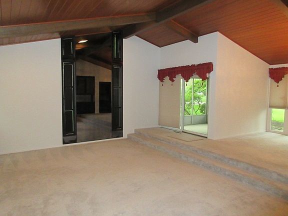 4th image of 2616 W Chelsea Dr