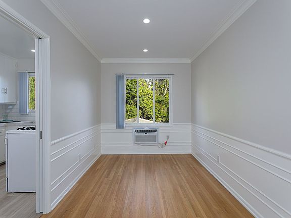 5th image of 1810 Milan Ave