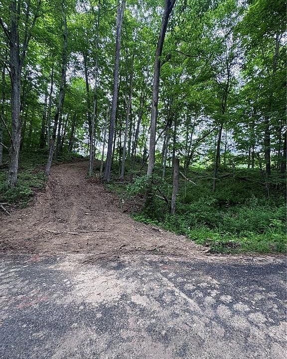 1st image of 10 Walker Hill Rd #10.11