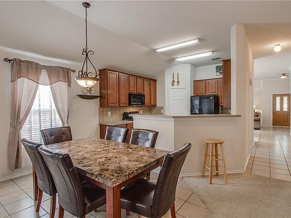 5th image of 6113 Goldenrod Dr