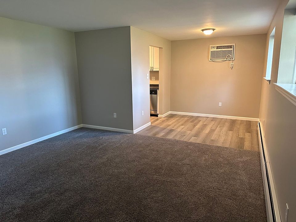 Living Room Dinning Combo