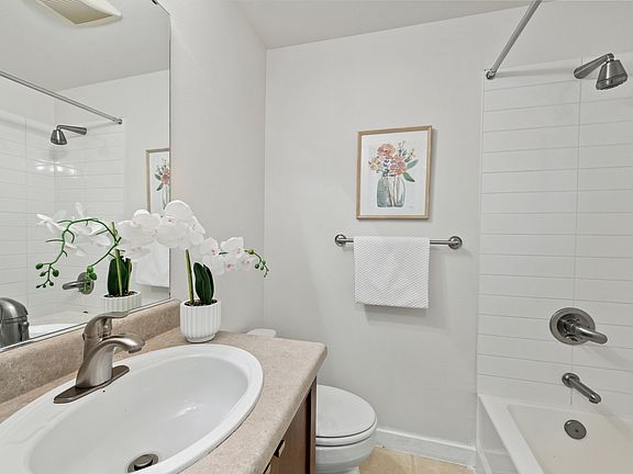 2nd image of 3018 128th Ave SE APT 13