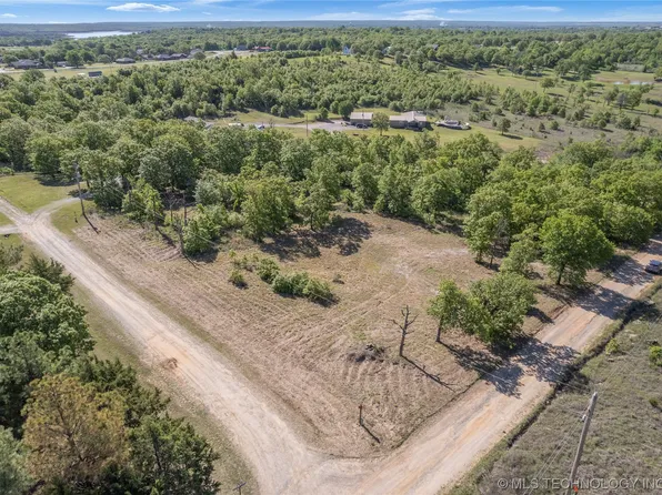 33482 W 8th St S, Mannford, OK 74044