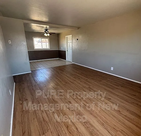 2620 Mossman Dr — Photo 4