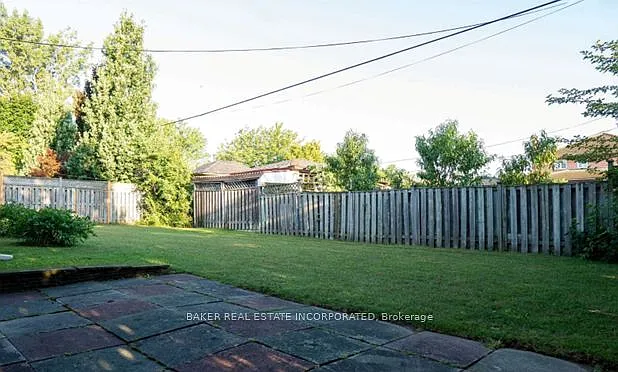 156 Cocksfield Ave — Photo 3