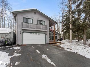 9835 Saaya Cir, Eagle River, AK 99577