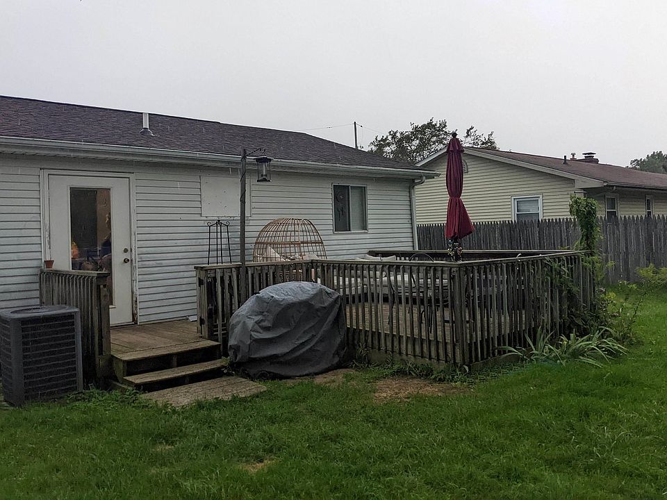 2nd image of 3502 Angel Dr