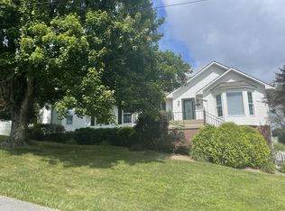 33 Fox Sparrow Rd, Beckley, WV 25801