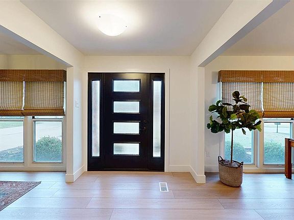 5th image of 430 Medina Dr